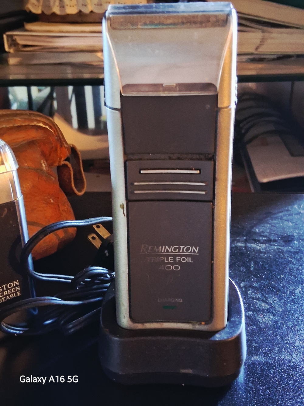 Remington silver and black Triple Foil Electric Shaver